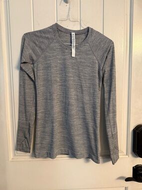lululemon athletica Women's Long Sleeve Striped Crew - Gray & White